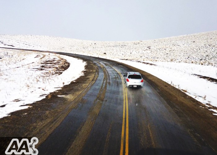 Vacaciones de invierno: seguí estos consejos para transitar las rutas con nieve o hielo