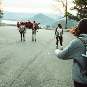 5 destinos ideales para viajar con tus amigos y celebrar su día