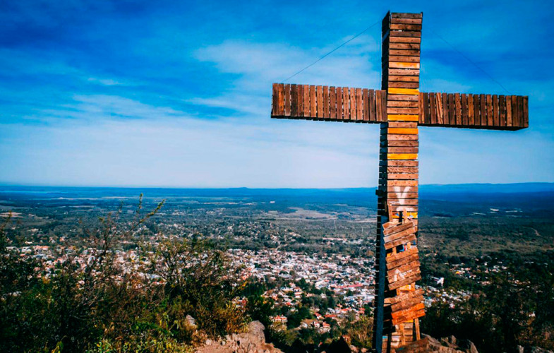 Turismo religioso en Santa Rosa de Calamuchita: conocé Capilla Vieja y el Cerro Via Crucis