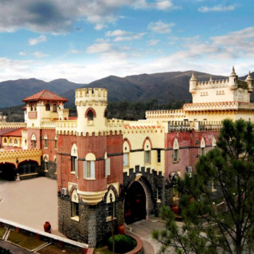 Conocé estos 5 castillos en las sierras de Córdoba